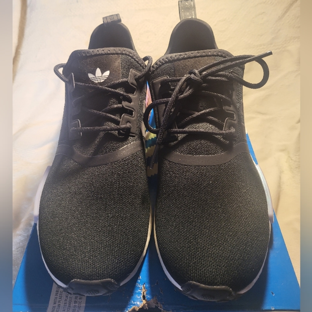 Adidas womens 8.5 black worn once